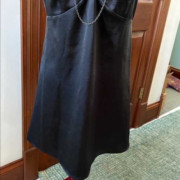 Forever 21 black dress lingerie mini
Open back spaghetti strap V-neck
Size M - Picture 6 of 13